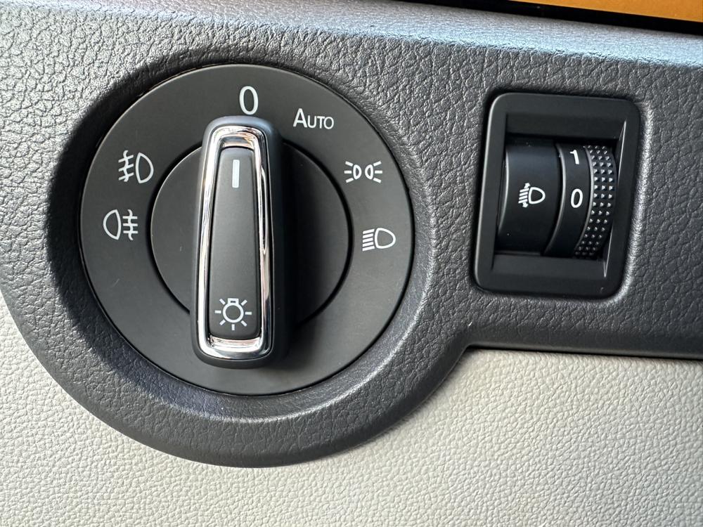 Volkswagen T-Cross 2023 #14 Volkswagen T-Cross 2023 car image #14
