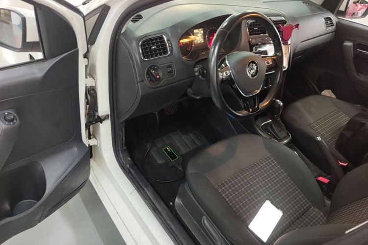Volkswagen Polo 2019 #16 Volkswagen Polo 2019 car image #16