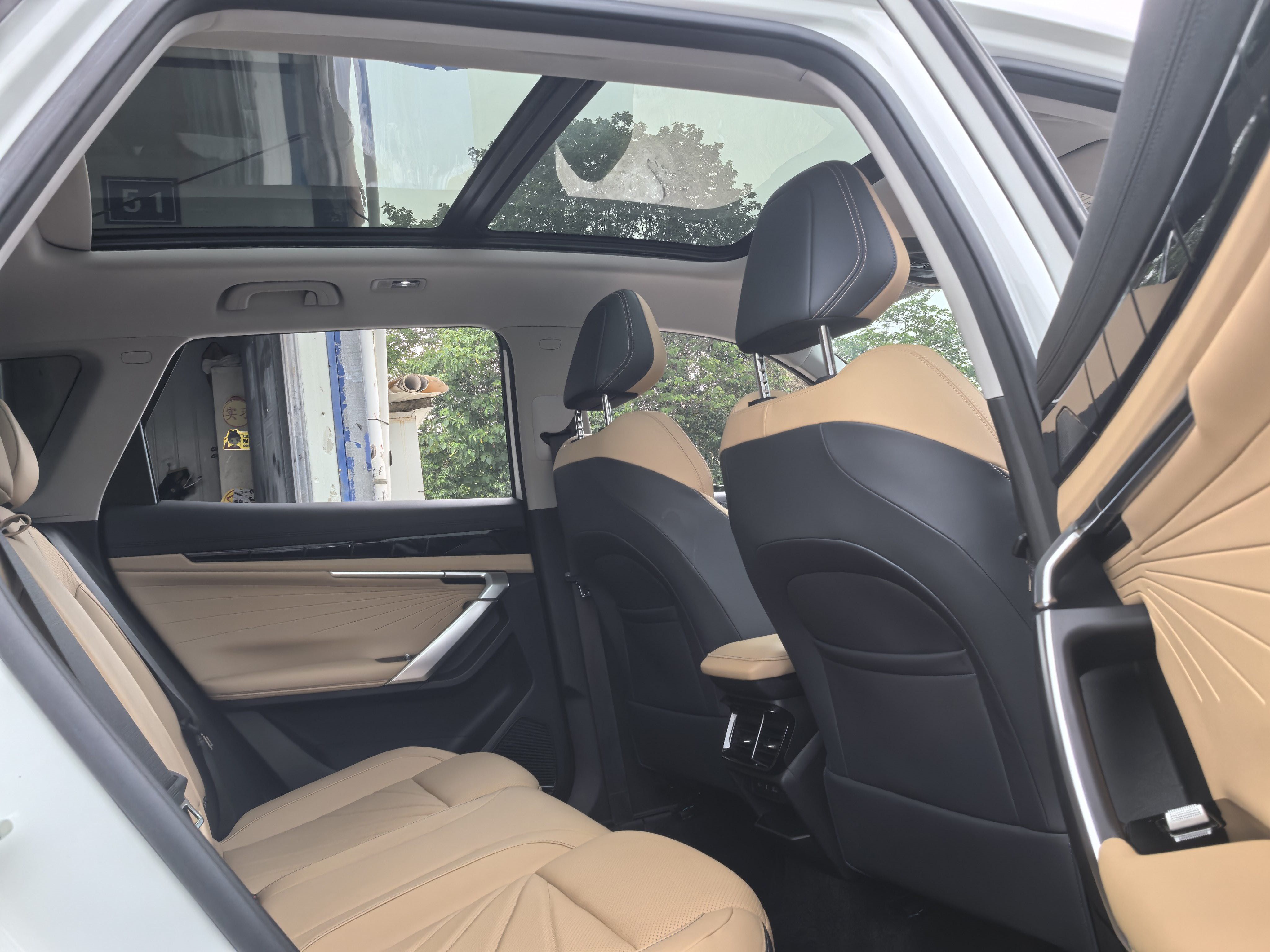 GEELY Boyue L 2024 car image #7