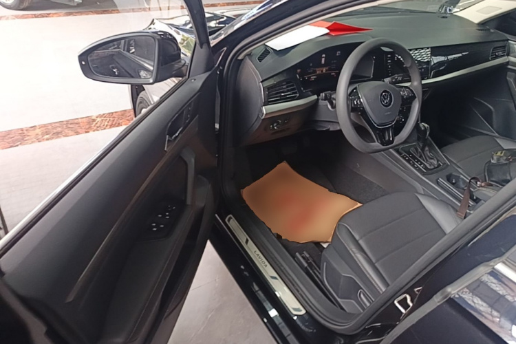Volkswagen Lavida 2021 car image #12