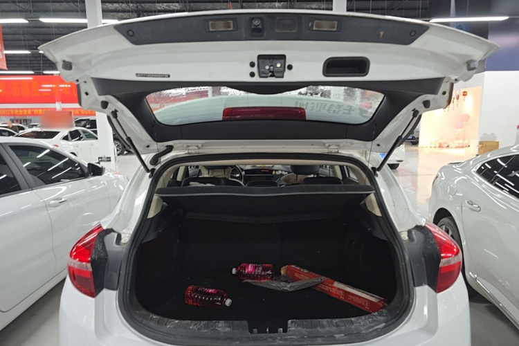 GEELY Emgrand GS 2017 #19 GEELY Emgrand GS 2017 car image #19
