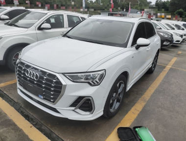 Audi Q3 2022 Audi Q3 2022 car image