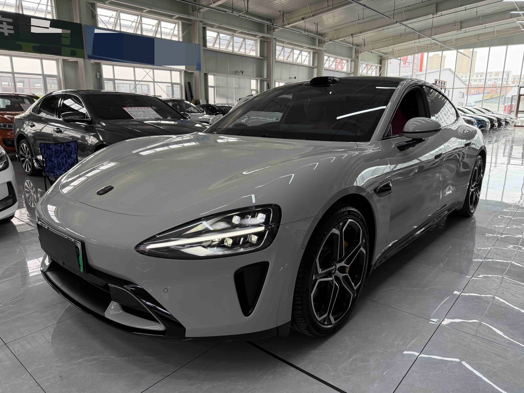 MI SU7 2025 car image 