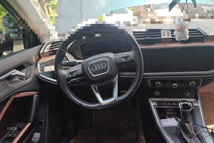 Audi Q3 2020 #12 Audi Q3 2020 car image #12
