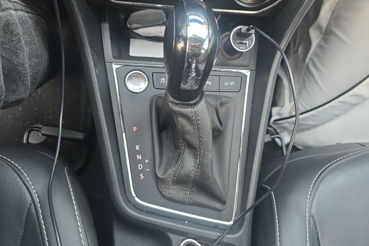 Volkswagen Lavida 2018 car image #18