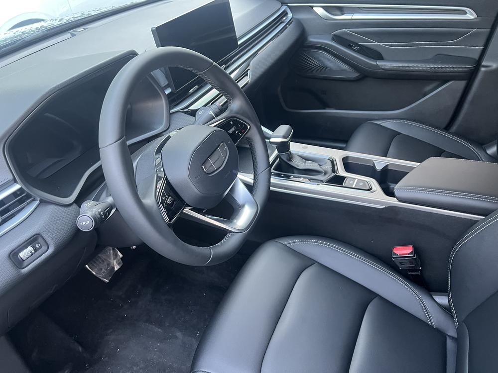 GEELY Emgrand 2025 car image #6