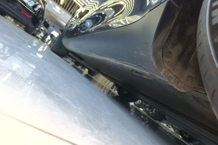 Tesla Model Y 2021 car image #27