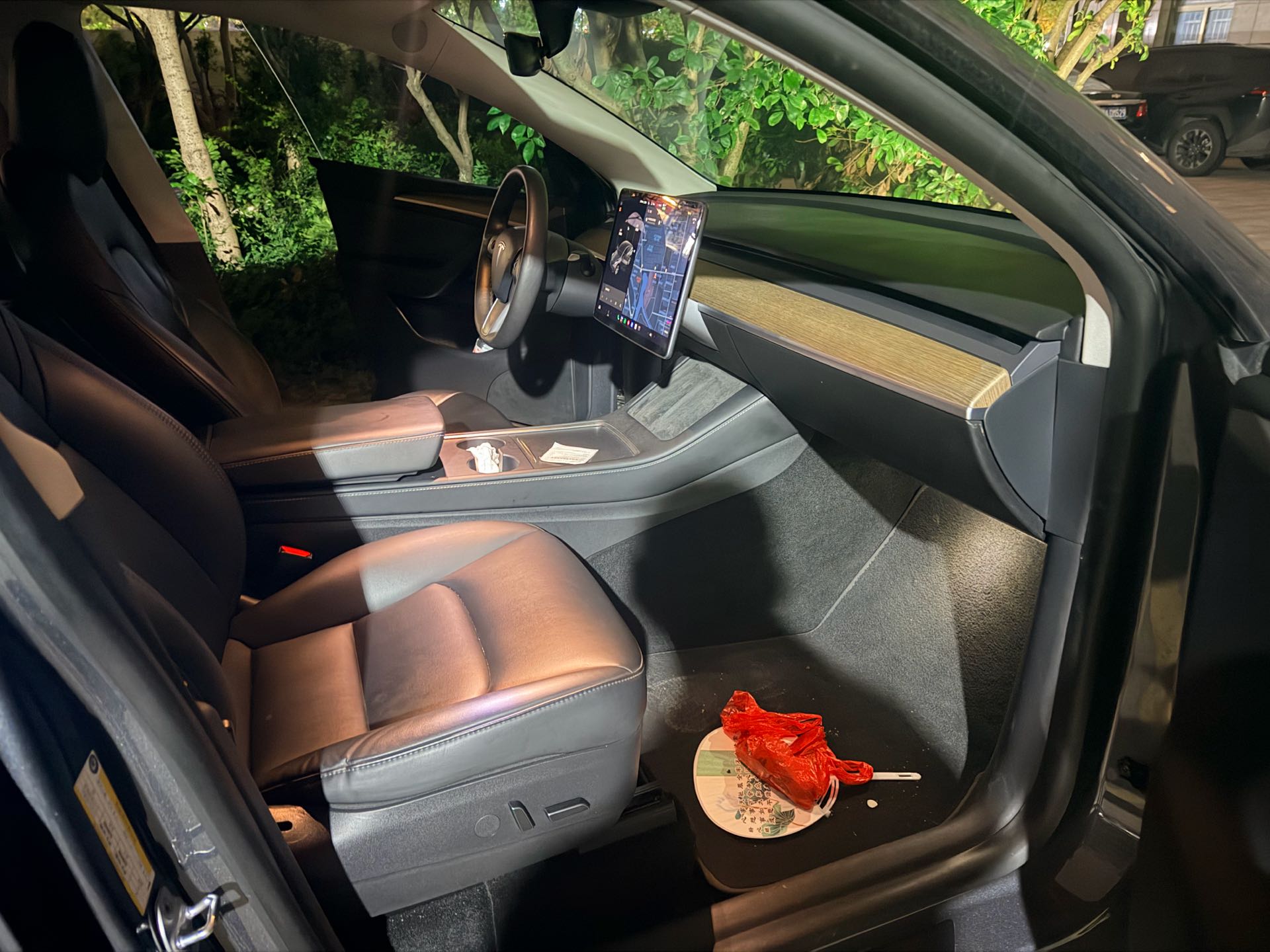 Tesla Model Y 2021 #6 Tesla Model Y 2021 car image #6