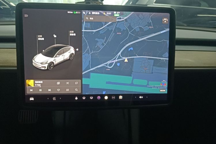 Tesla Model 3 2021 car image #13