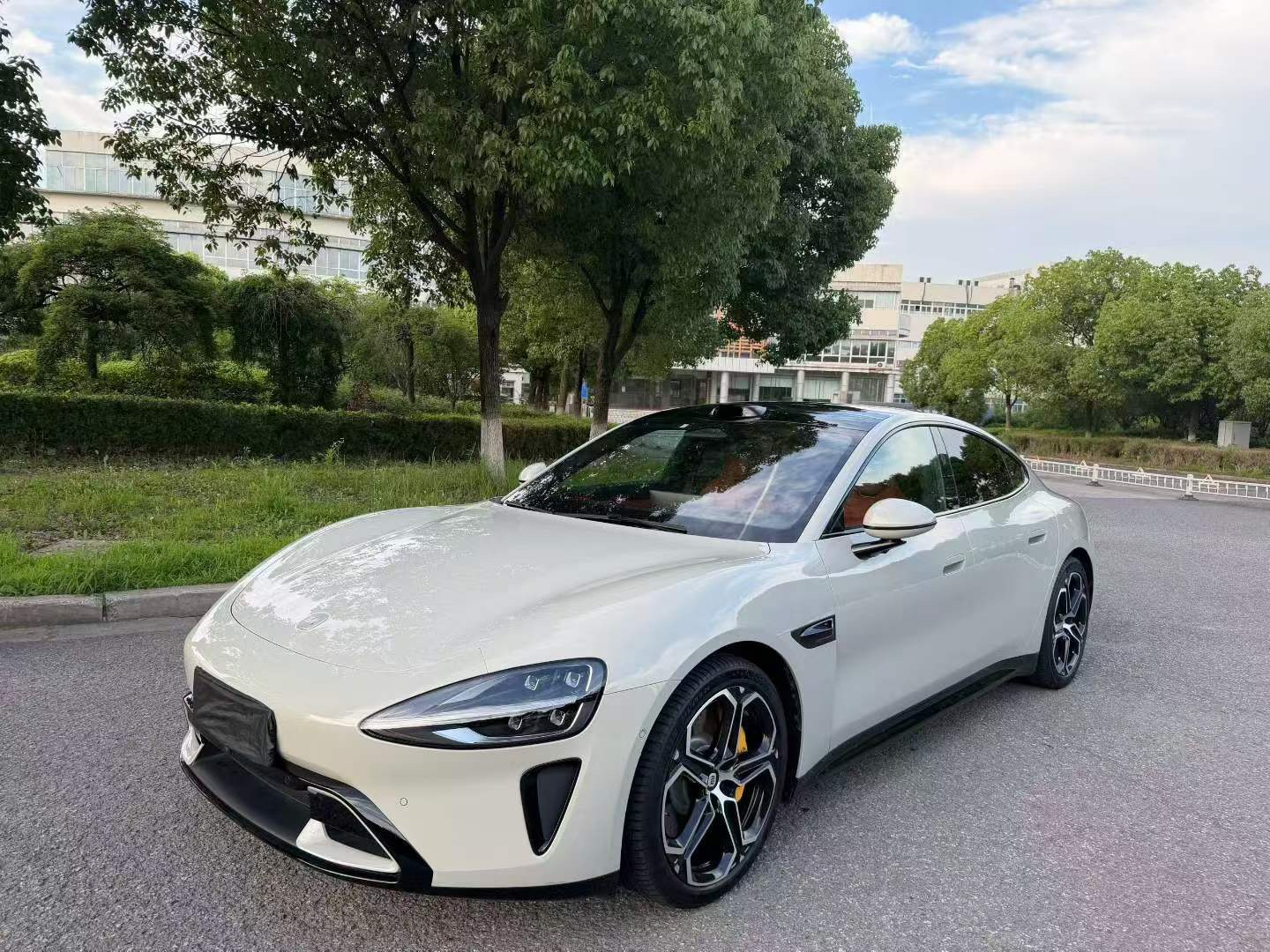 MI SU7 2024 car image 