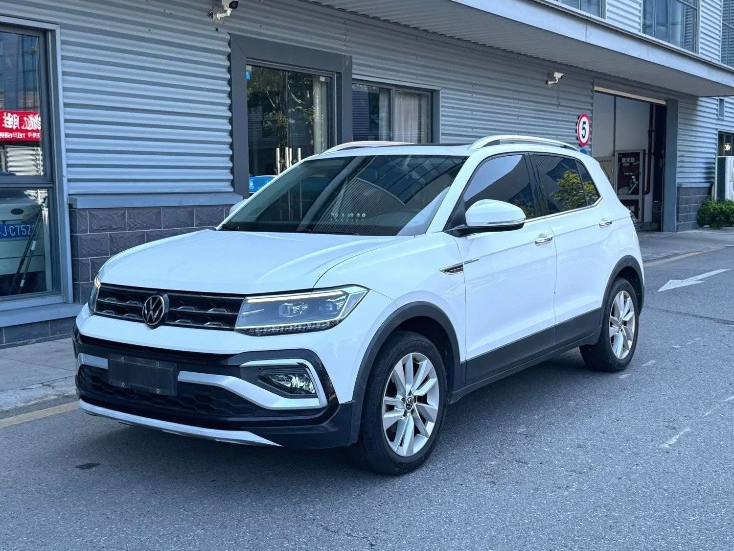 Volkswagen T-Cross 2021 Volkswagen T-Cross 2021 car image