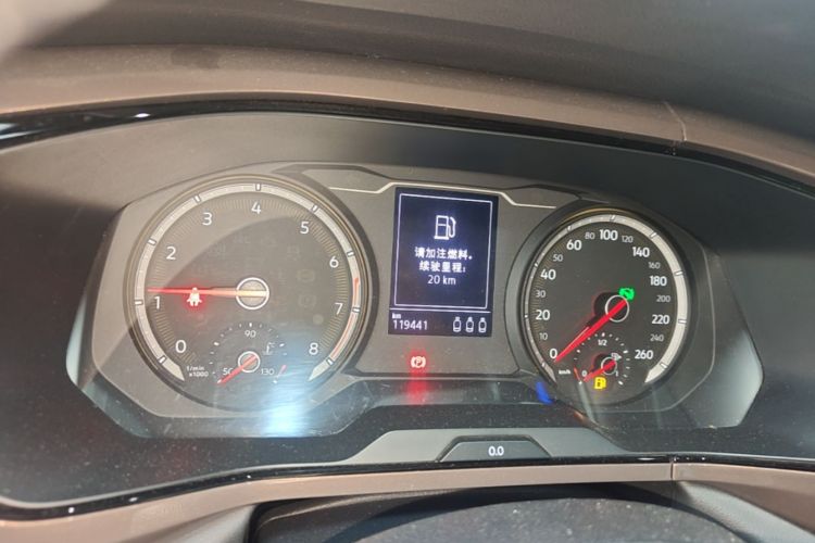 Volkswagen Tharu 2019 car image #12