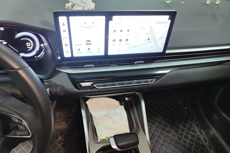 GEELY Emgrand 2025 car image #13