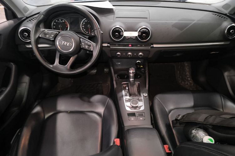 Audi A3 2019 car image #11