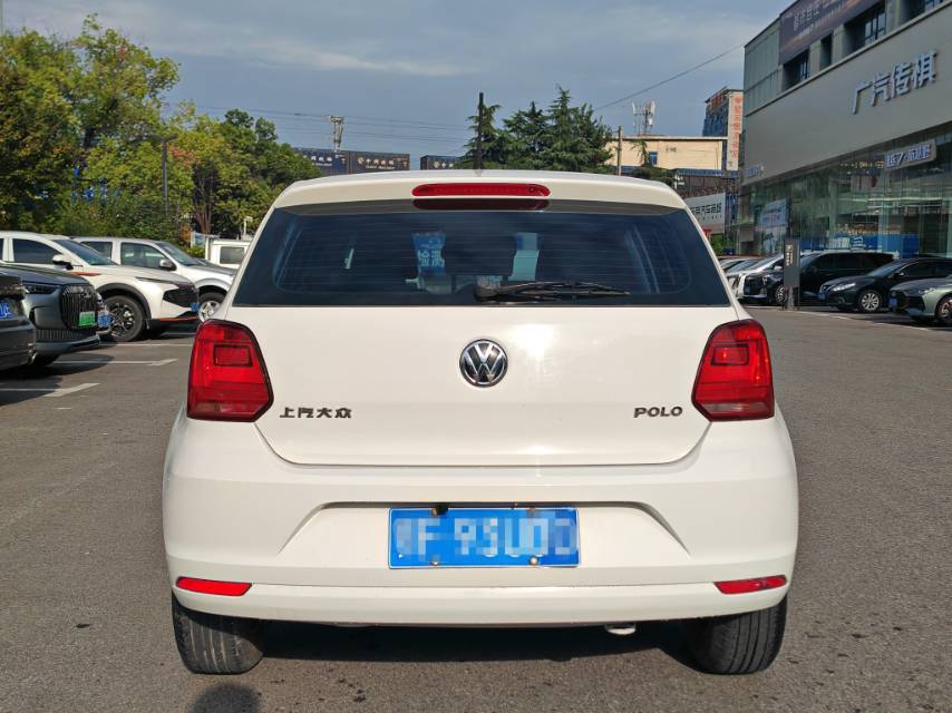 Volkswagen Polo 2017 car image #8