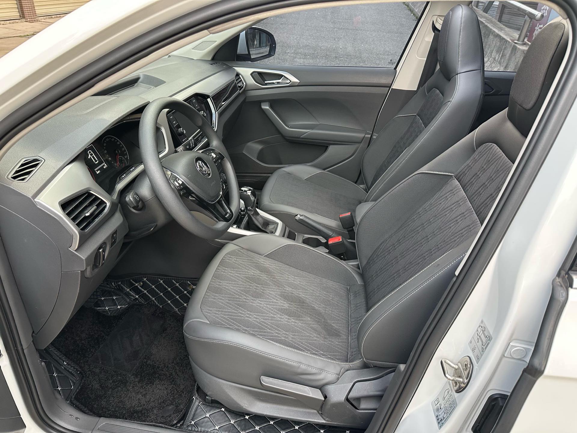Volkswagen T-Cross 2021 #5 Volkswagen T-Cross 2021 immagine di auto #5