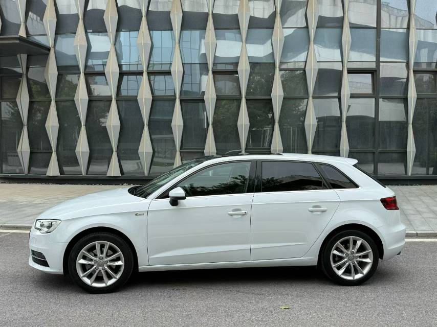Audi A3 2015 car image #3