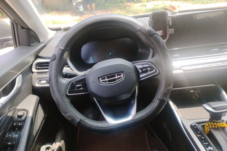 GEELY Emgrand 2022 #11 GEELY Emgrand 2022 car image #11