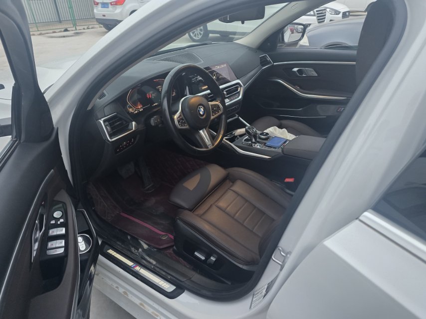 BMW 3 Series 2021 car image #6