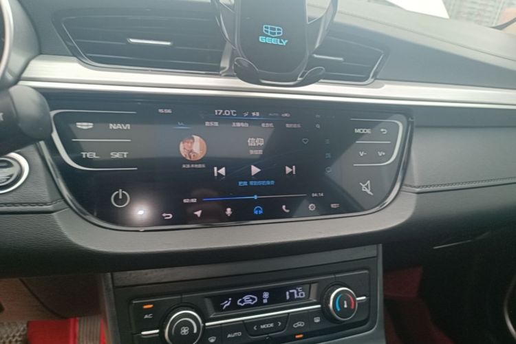 GEELY Emgrand 2019 #13 GEELY Emgrand 2019 car image #13