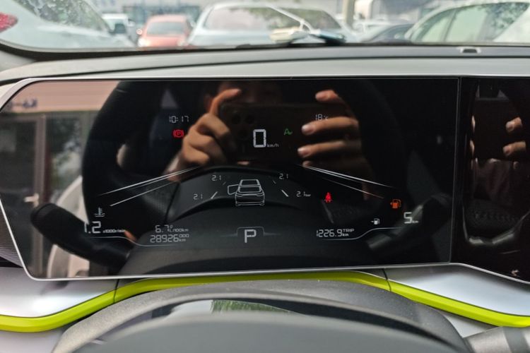 GEELY Coolray 2022 immagine di auto #12