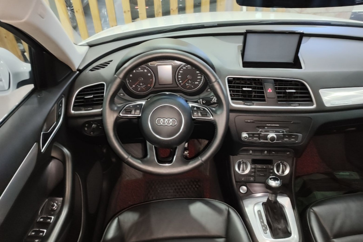 Audi Q3 2016 #12 Audi Q3 2016 car image #12