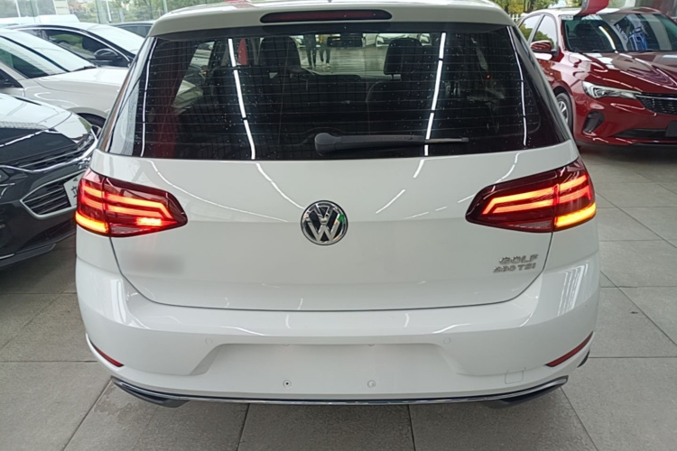 Volkswagen Golf 2020 #4 Volkswagen Golf 2020 car image #4