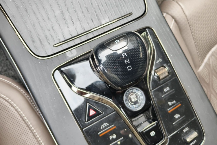 BYD Han 2021 car image #18