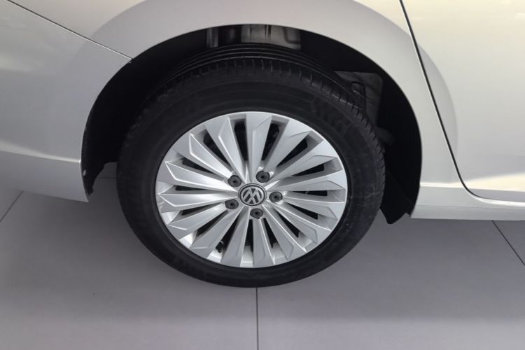 Volkswagen Lavida 2018 car image #10