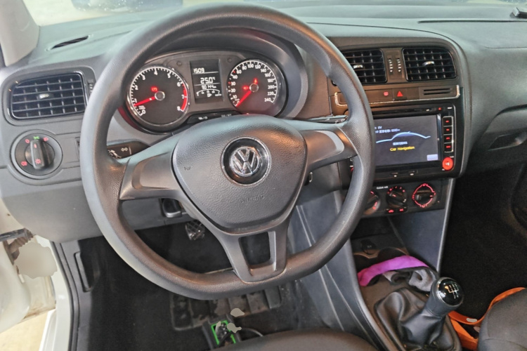 Volkswagen Polo 2017 #11 Volkswagen Polo 2017 car image #11