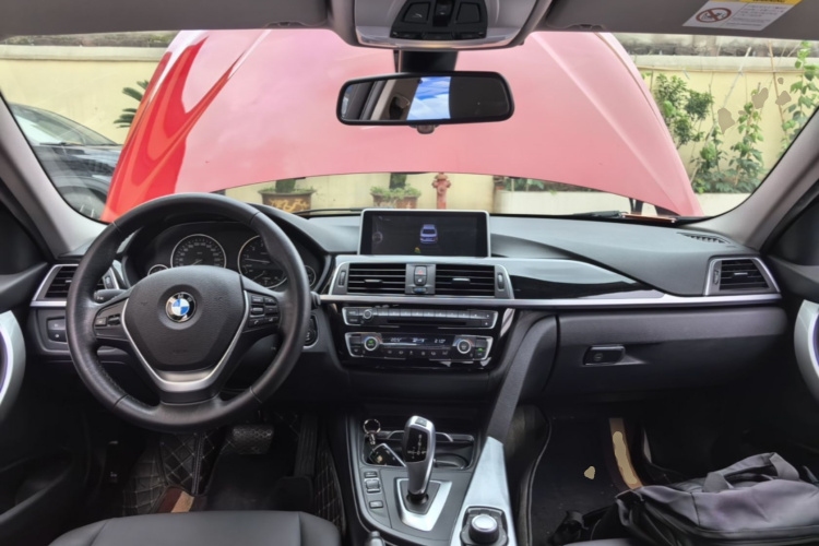 BMW 3 Series 2017 #10 BMW 3 Series 2017 car image #10
