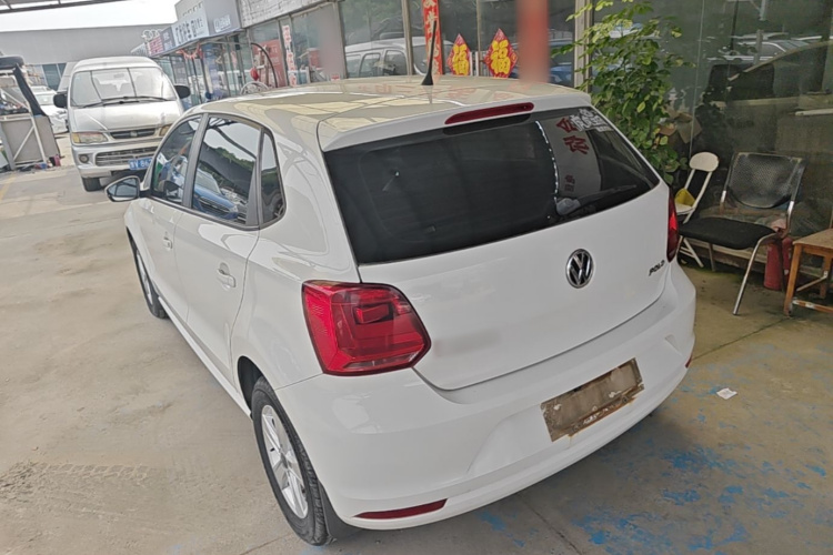 Volkswagen Polo 2016 car image #5