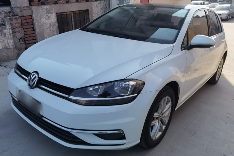 Volkswagen Golf 2018 صورة سيارة #2