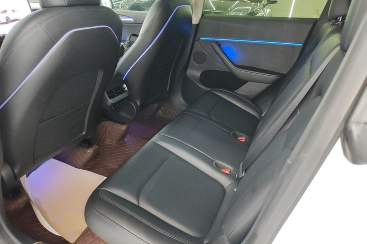Tesla Model Y 2021 #13 Tesla Model Y 2021 car image #13