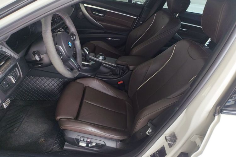 BMW 3 Series 2018 #15 BMW 3 Series 2018 car image #15