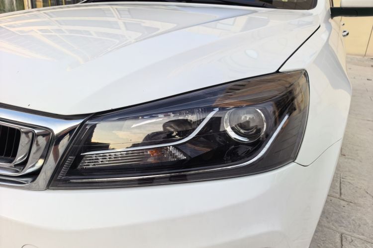 GEELY Emgrand 2021 car image #21