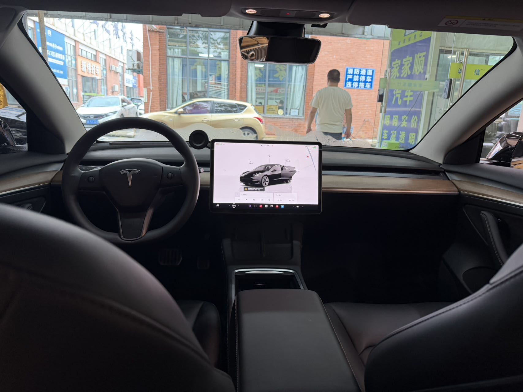 Tesla Model 3 2023 #5 Tesla Model 3 2023 car image #5
