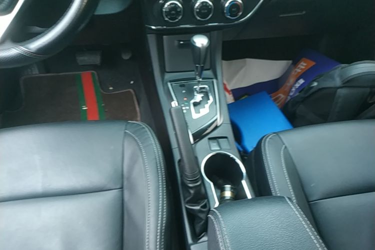 Toyota Corolla 2015 car image #14