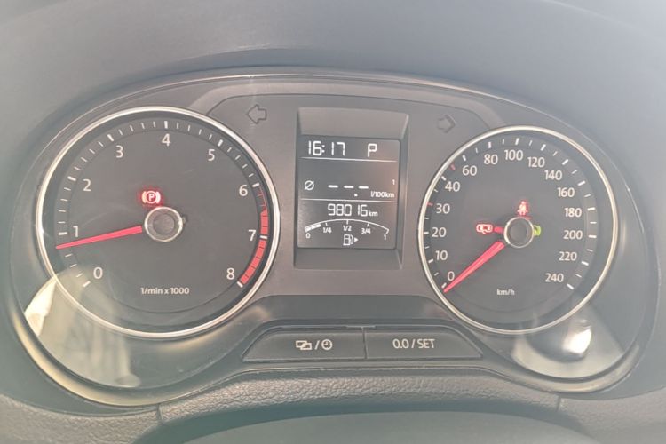 Volkswagen Polo 2016 #12 Volkswagen Polo 2016 car image #12
