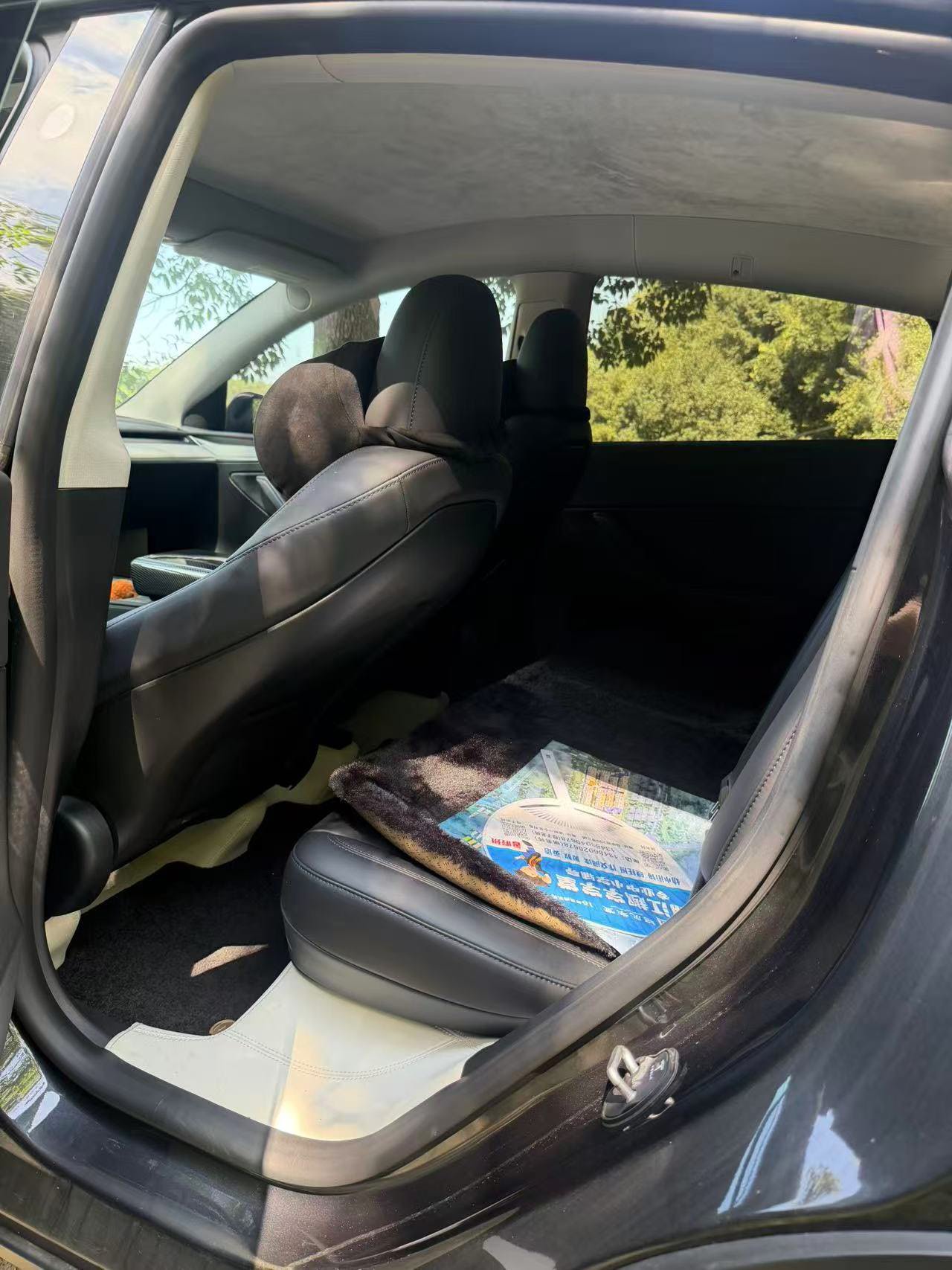 Tesla Model Y 2025 car image #5