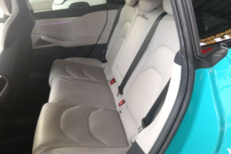 小米汽车 小米SU7 2025 汽车图片 #13