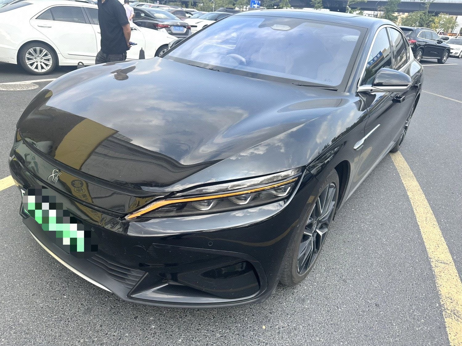 BYD Han 2024 car image 