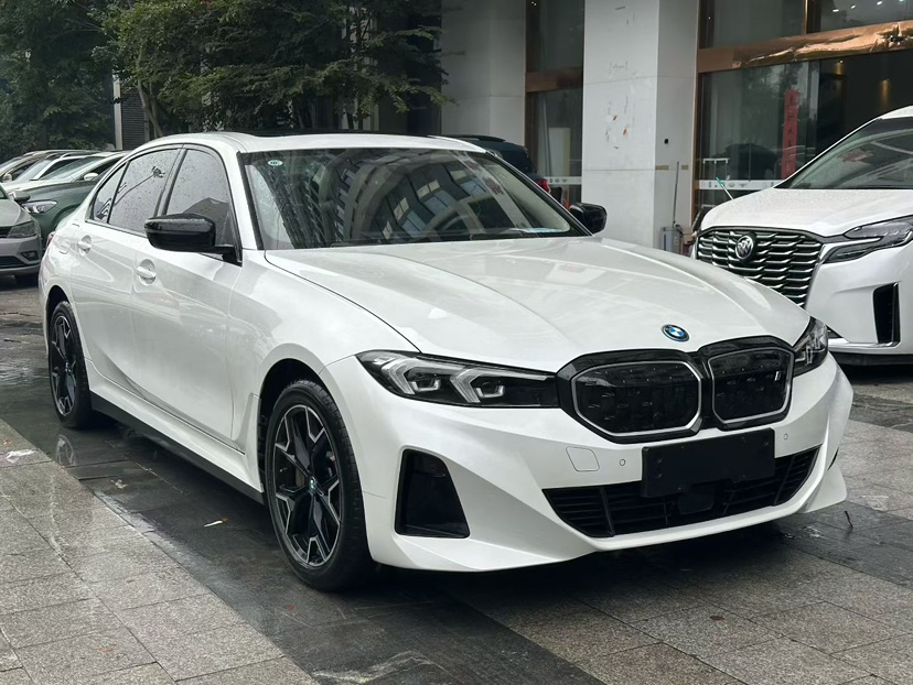 BMW i3 2023 car image #3