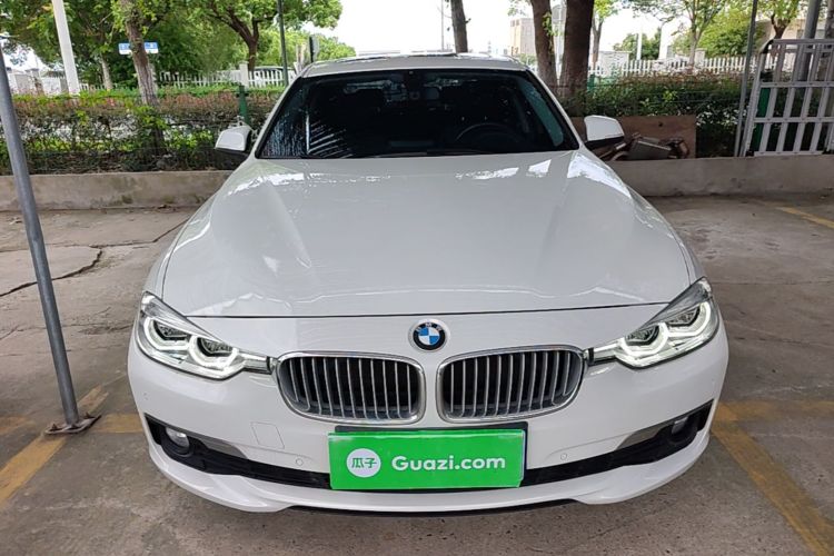 BMW 3 Series 2018 #3 BMW 3 Series 2018 car image #3