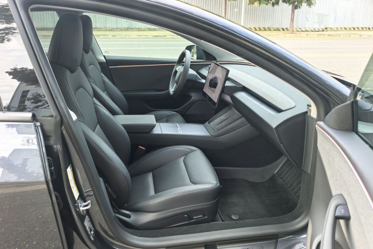 Tesla Model 3 2024 #14 Tesla Model 3 2024 car image #14
