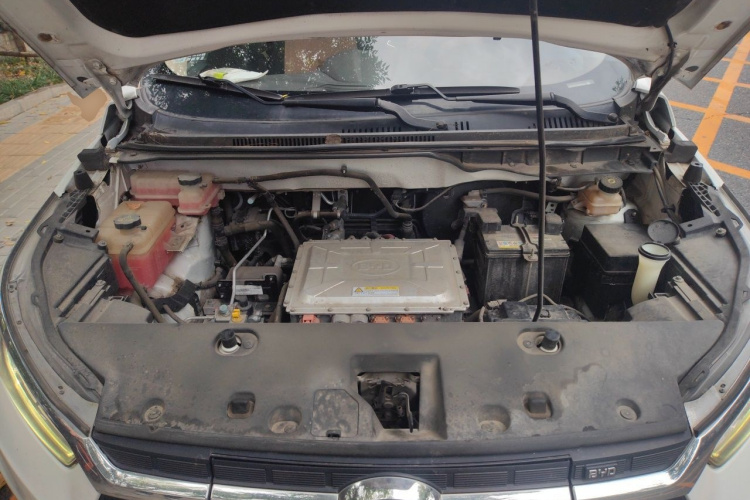 BYD Yuan New Energy 2019 imagen de coche #18
