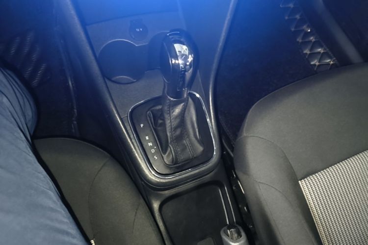 Volkswagen Polo 2017 #14 Volkswagen Polo 2017 car image #14
