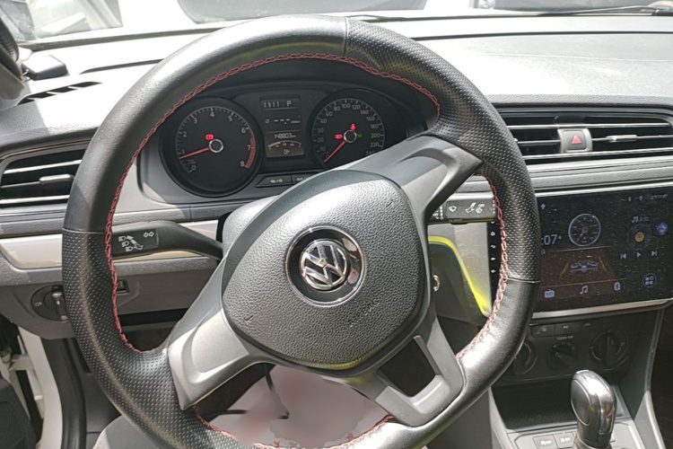 Volkswagen Lavida 2021 car image #11