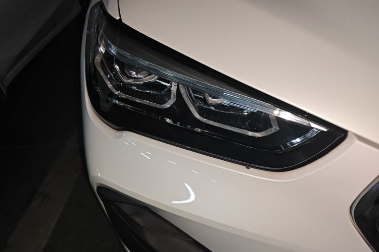 BMW X1 2021 car image #8