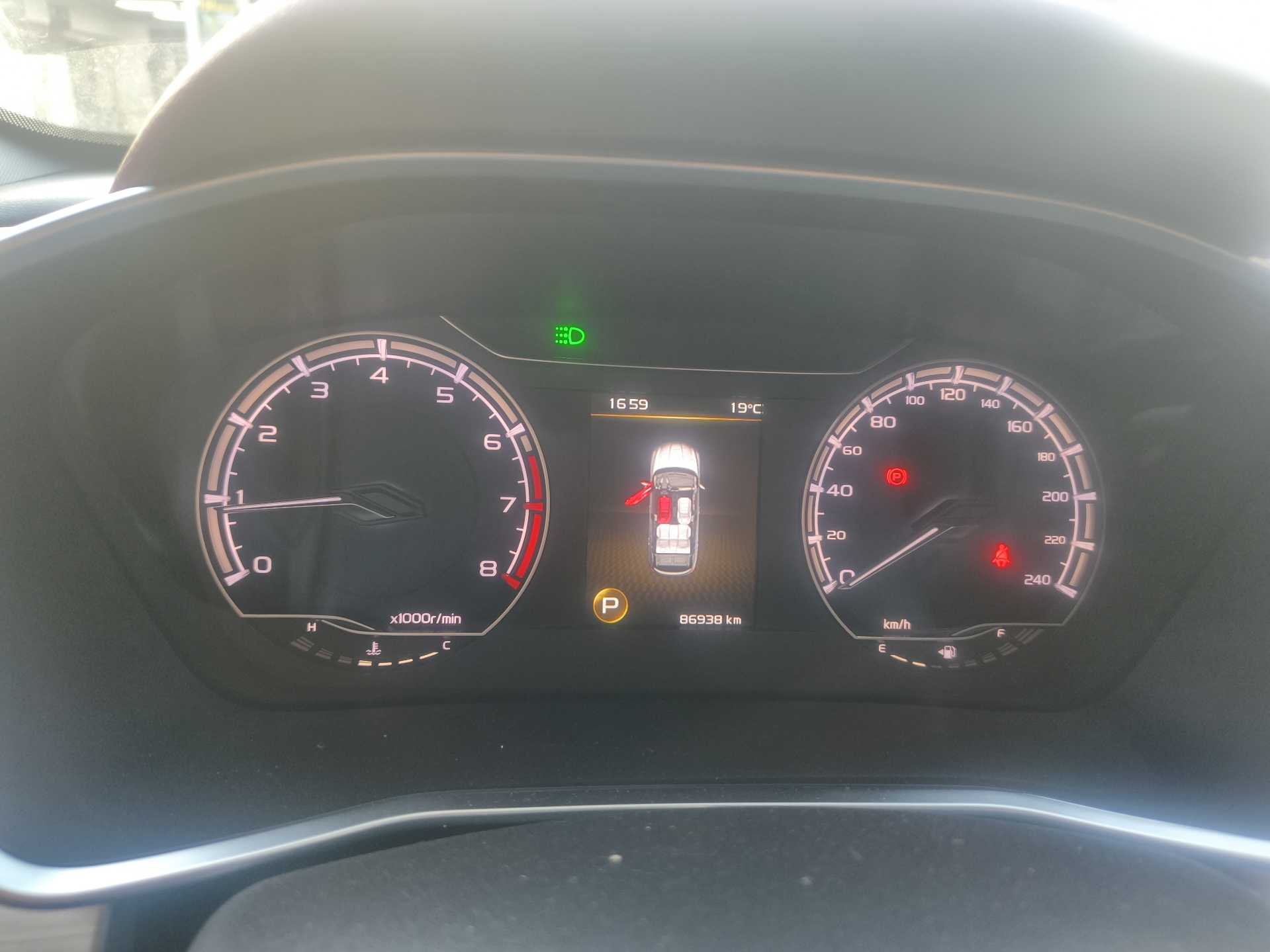 GEELY Coolray 2020 #5 GEELY Coolray 2020 car image #5